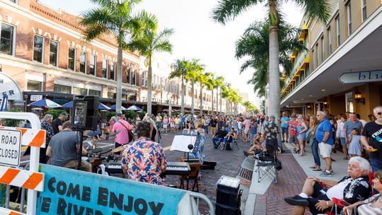 Downtown Fort Myers Music Walk