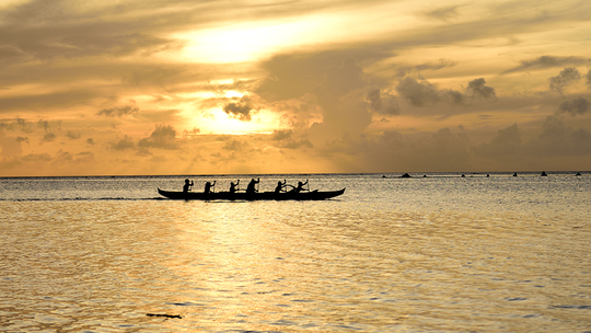 The Great Canoe Races of Naples The Great Canoe Races of Naples